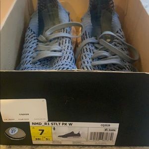 Adidas NMD R1 Sneakers